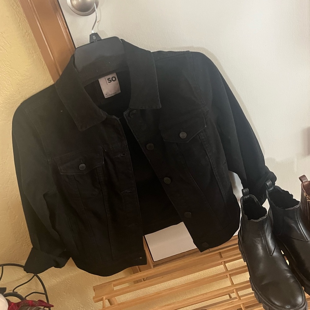Jacket - Picture 4 of 4